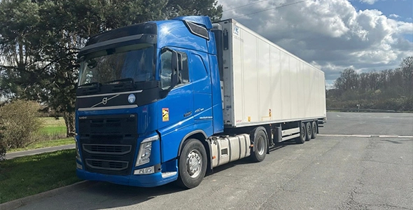 Ansamblu de transport a marfurilor perisabile oriunde in Europa